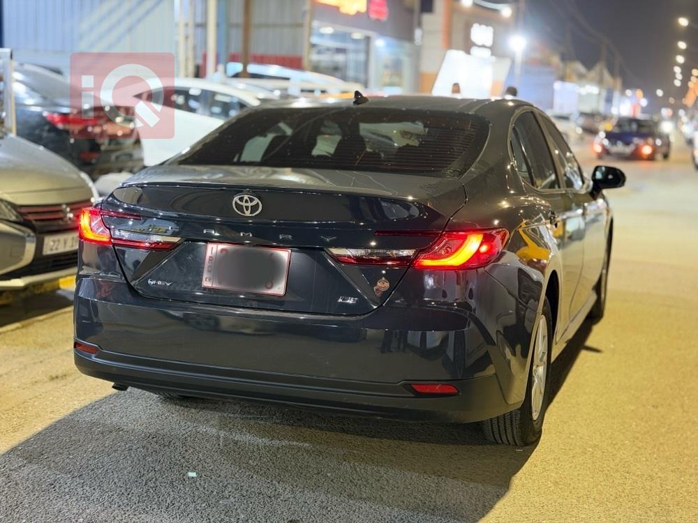 تۆیۆتا کامری